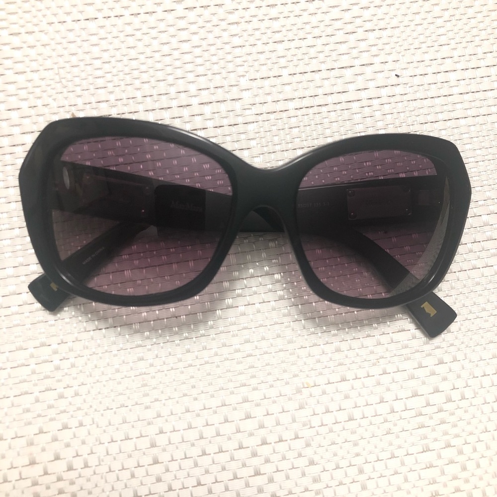 Sunglasses - Picture 2 of 4